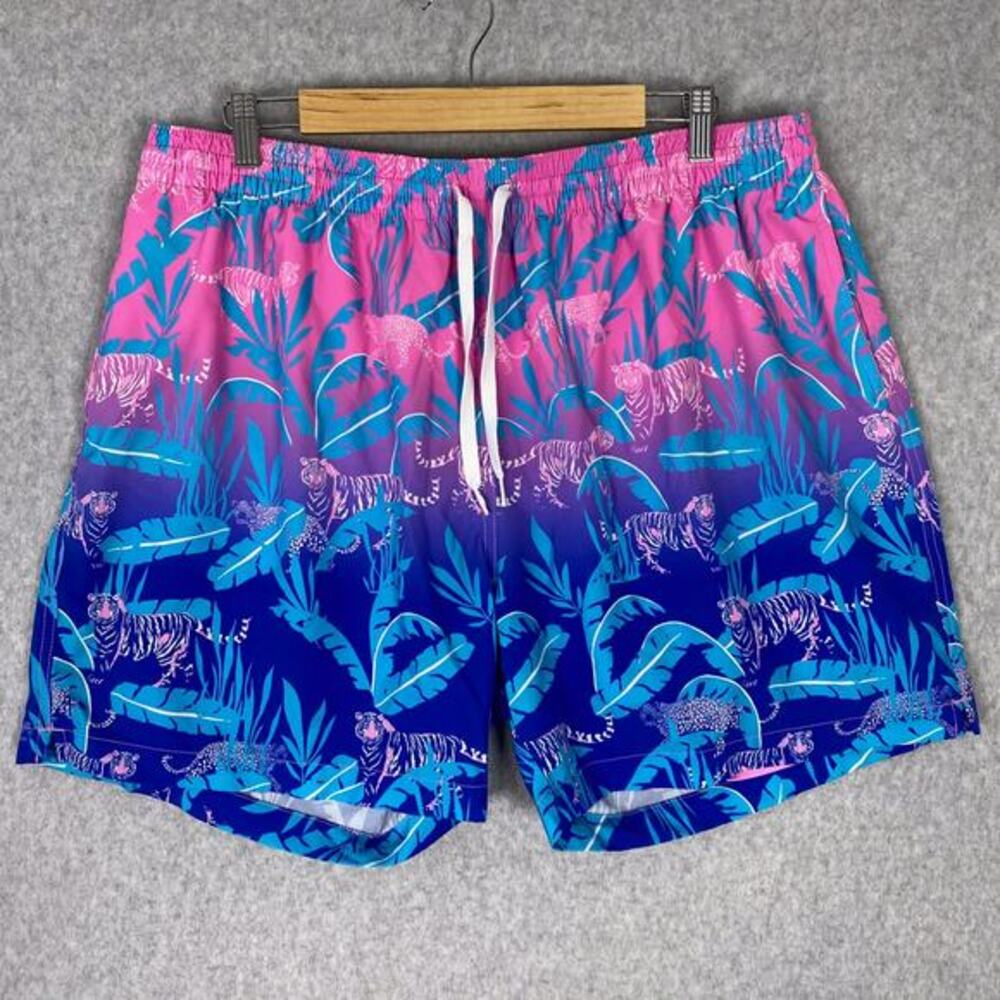 Chubbies Shorts Mens XXL Hydrofoils 5.5" Stretch Swim Short Tiger All Over Print